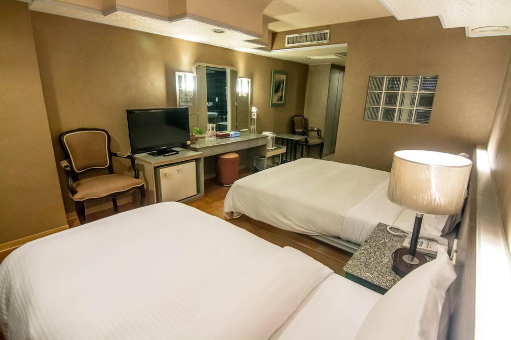 Katherine Plaza Hotel Kaohsiung Zewnętrze zdjęcie