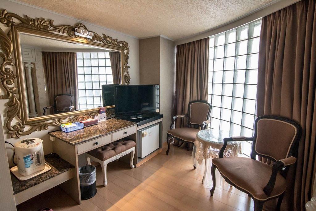 Katherine Plaza Hotel Kaohsiung Zewnętrze zdjęcie
