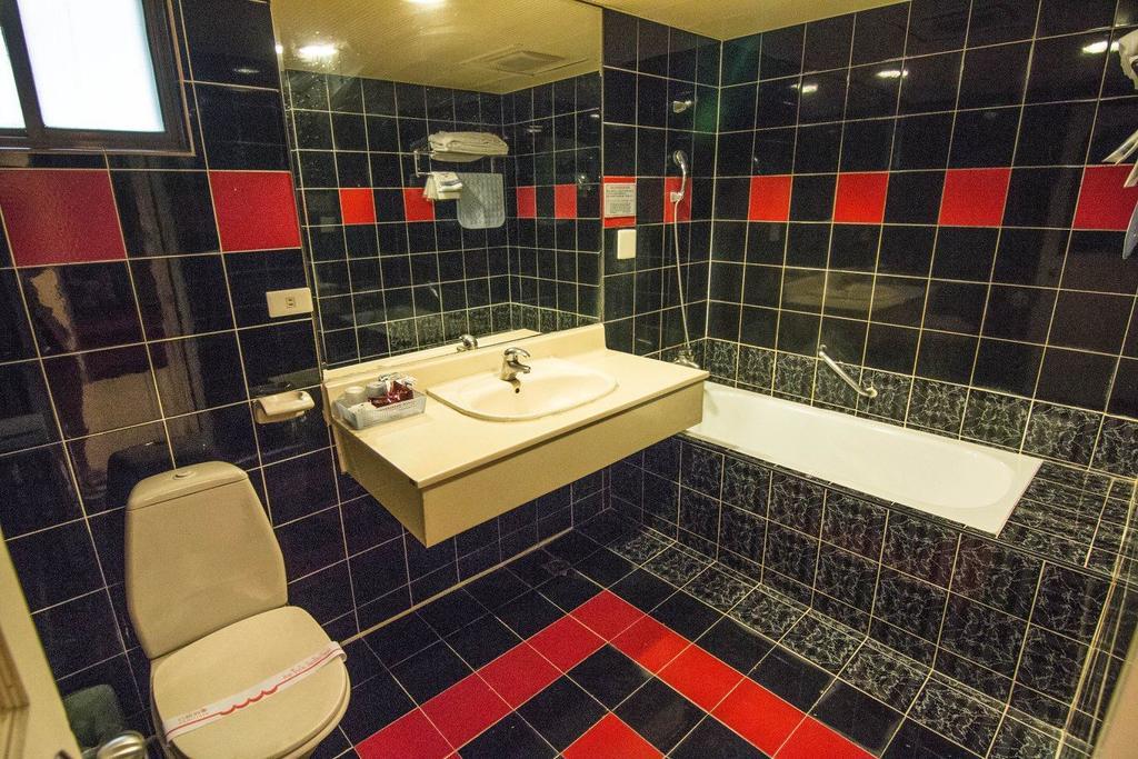 Katherine Plaza Hotel Kaohsiung Zewnętrze zdjęcie